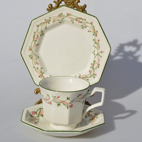 Porcelánový trojset 