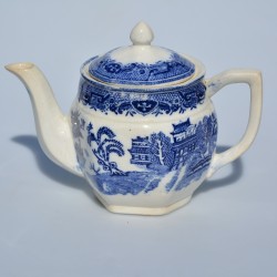 Porcelánový čajník