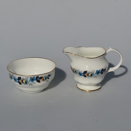  Stará porcelánová cukornička + mliekovka 