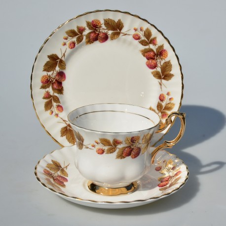 Porcelánový trojset 