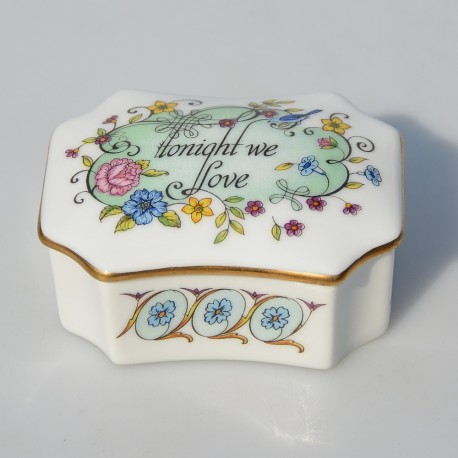 HRACIA porcelánová šperkovnička 