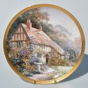 Porcel&aacute;nov&yacute; tanier  
