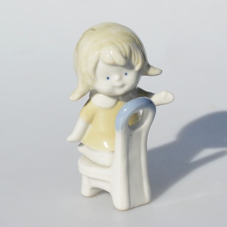 Porcelánová soška  