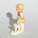 Starožitná porcelánová soška