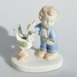 Carl Schneider Starožitná porcelánová soška 
