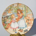 Porcel&aacute;nov&yacute; tanier A Gift of Love, Royal Worcester 