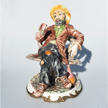 Starožitná ťažká porcelánová soška 