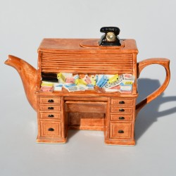 Zberateľský porcelánový čajník 