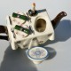 Zberateľský porcelánový čajník 