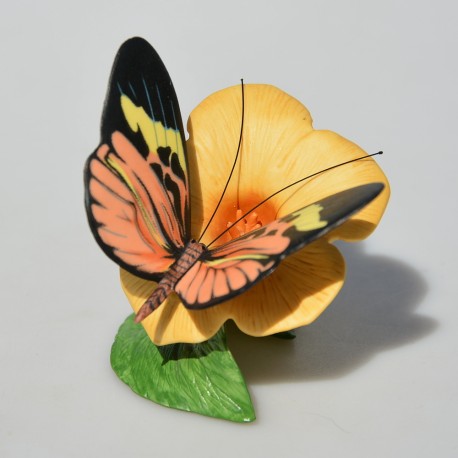 Zberateľská porcelánová soška Motýľát +orig.obal