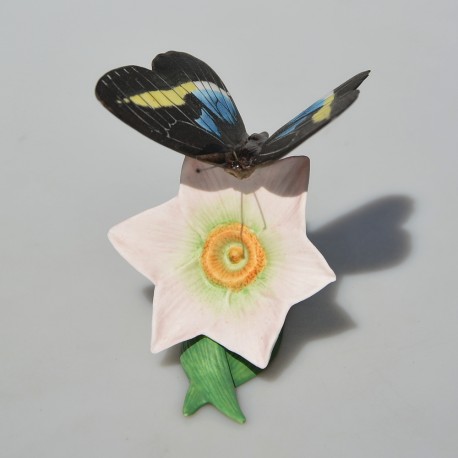 Zberateľská porcelánová soška Motýľ 